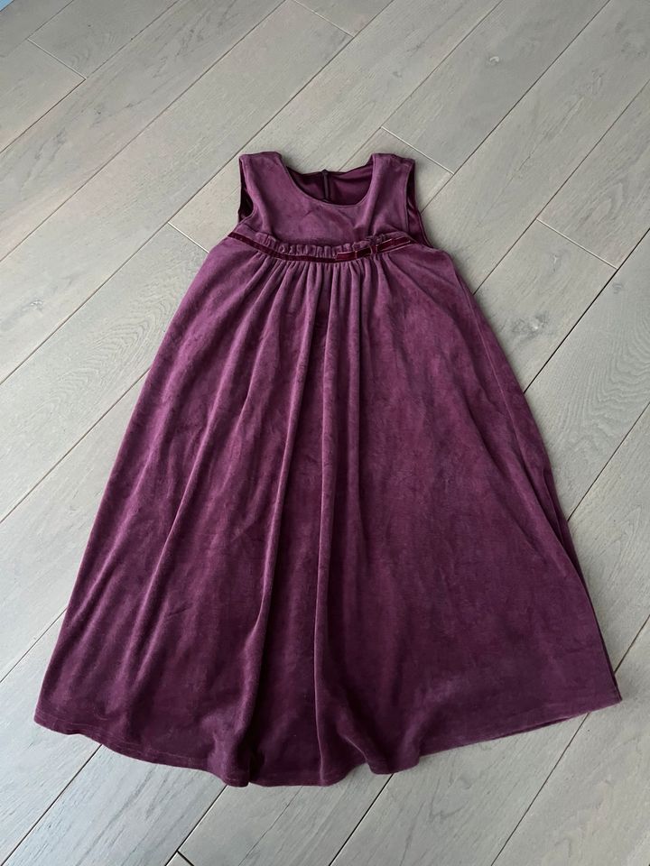 Jako-O Samt Kleid festlich Gr. 140 / 146 in Rümmingen