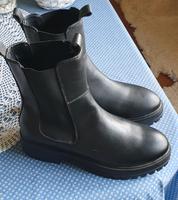Boots, schwarz Hessen - Lahntal Vorschau