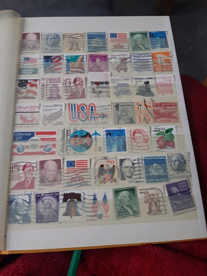 Briefmarken USA und  Australien in Wuppertal
