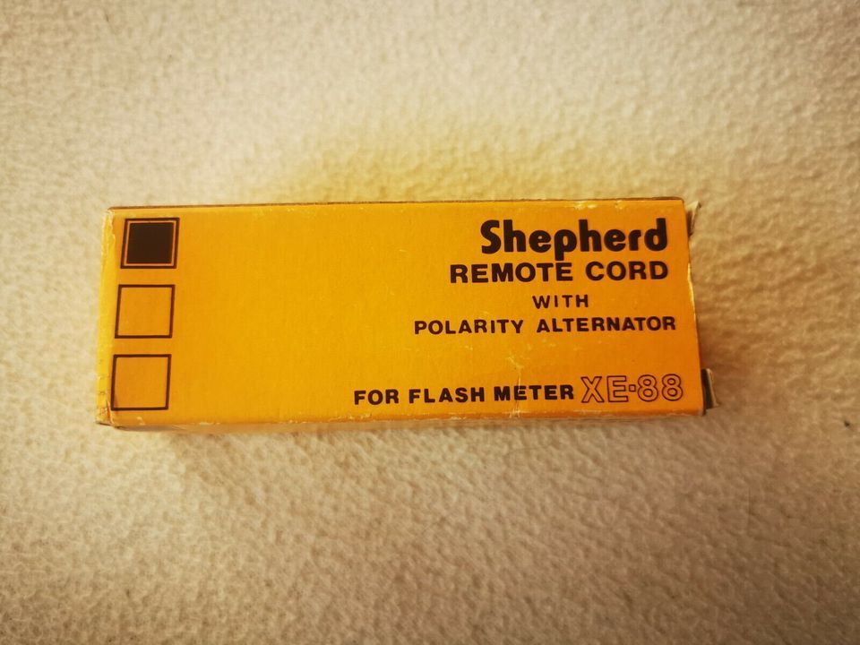 Shepherd Remote Cord with Polarity Alternator for Flash Meter XE in Mietingen