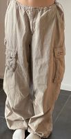 Urban Outfitters Baggy Cargo Hose Größe XS grau Damen Bayern - Taufkirchen Vils Vorschau