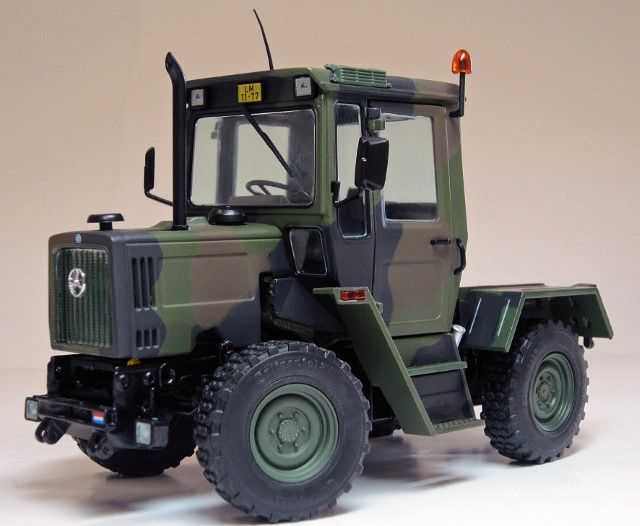 weise toys 2039 MB-trac 700 K Koninklijke Luchtmacht, Flecktarn in Milower Land