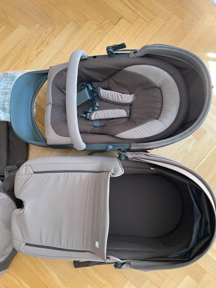 Stokke Xplory Kinderwagen (viel Zubehör) in Leipzig