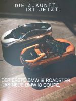 BMW i8 Roadster NEU Coupe 2018 Katalog Elektro Baden-Württemberg - Heimsheim Vorschau