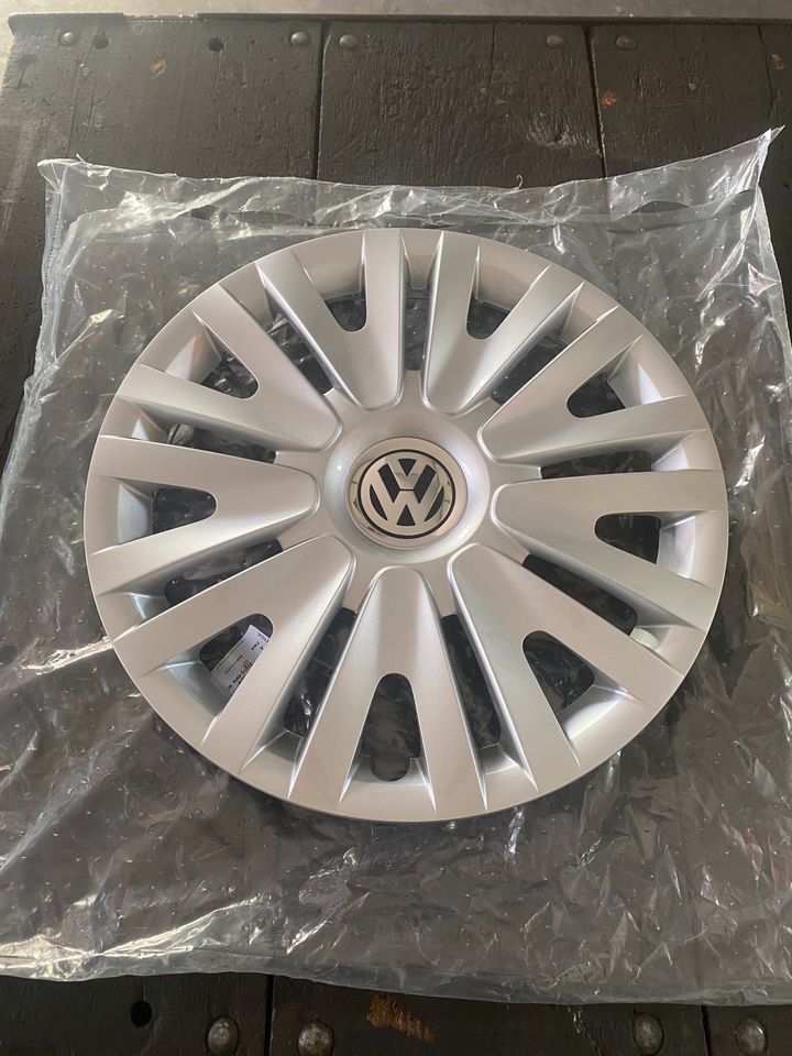 VW VAG Original 15“ Zoll Radkappe Radzierblende 5K0601147F NEU in Wiesenbronn