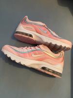 Nike Air Max VG-R neu ungetragen rosa 40,5 Niedersachsen - Uelzen Vorschau