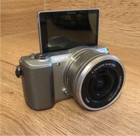 Sony Kamera α5000 E-Mount-Kamera mit APS-C-Sensor Nordrhein-Westfalen - Hiddenhausen Vorschau