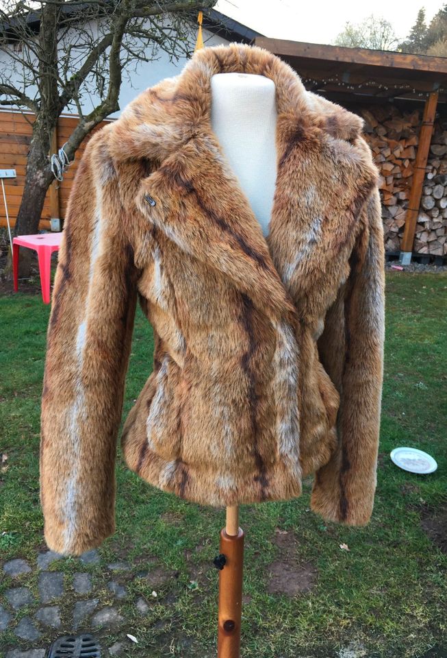 H&M Kunstpelzjacke Fake Fur Jacke Kunstfelljacke XS 34 sehr chic in Mandelbachtal