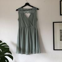 Hübsches VERO MODA Party Kleid mint grün mit Spitze Gr. M Baden-Württemberg - Schwieberdingen Vorschau