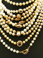 Perlenschmuck 585/750er Gold Perlen Ketten Brillanten Edelsteine Nordrhein-Westfalen - Hückelhoven Vorschau