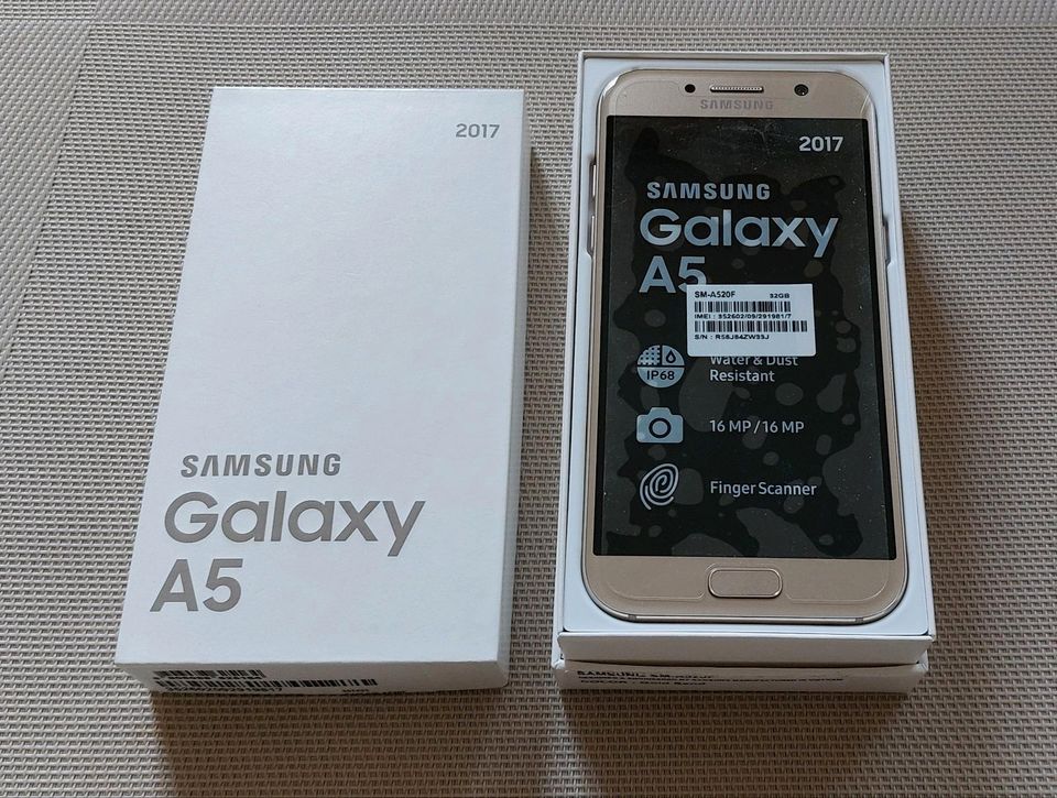 Samsung A5 gold in OVP in Schönaich