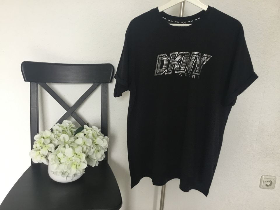 DKNY Damen T Shirt schwarz mit Strass Gr. 44/46 Neu mit Etikett in Essen