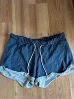 Schöne Stoffhose / stoffhotpants mit gummibund Nordrhein-Westfalen - Lohmar Vorschau