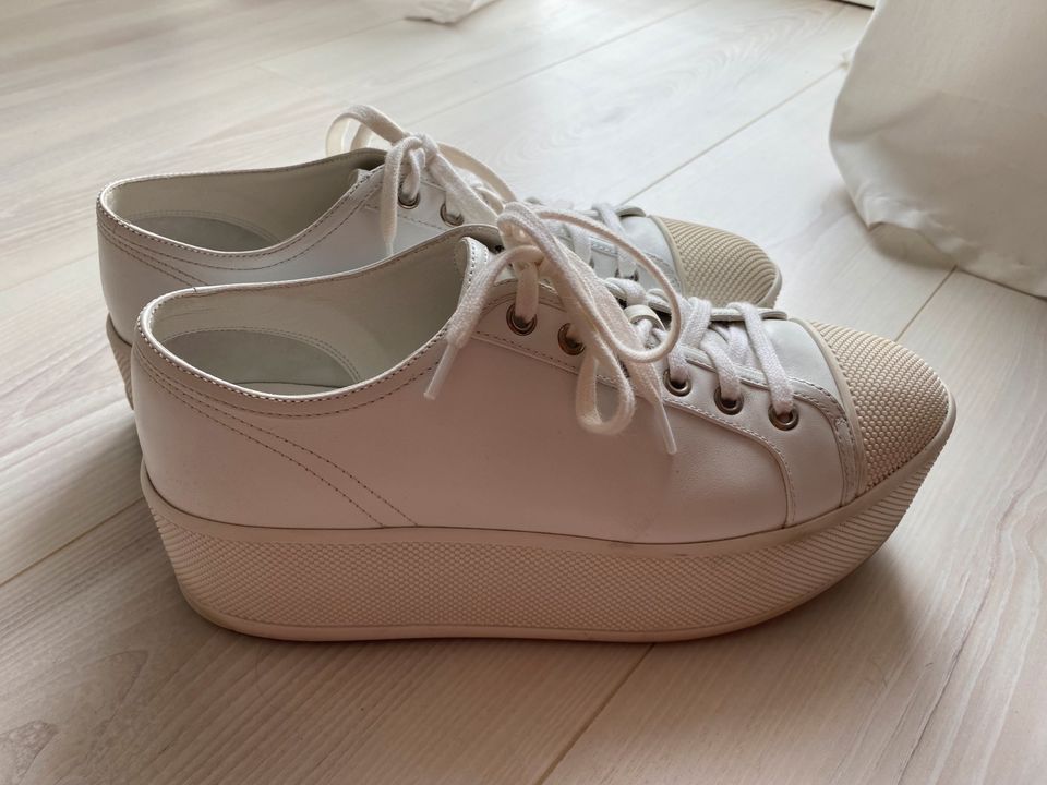 Prada Plateau Sneaker, 39 in Gütersloh