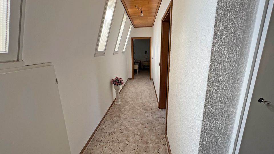 Freistehendes Einfamilienhaus mit ansprechendem Grundstück in Dinslaken-Bruch! in Dinslaken