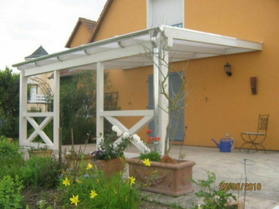 Balkon mit Terrassenüberdachung Kaltwintergarten Holz mit Montage in Bergisch Gladbach