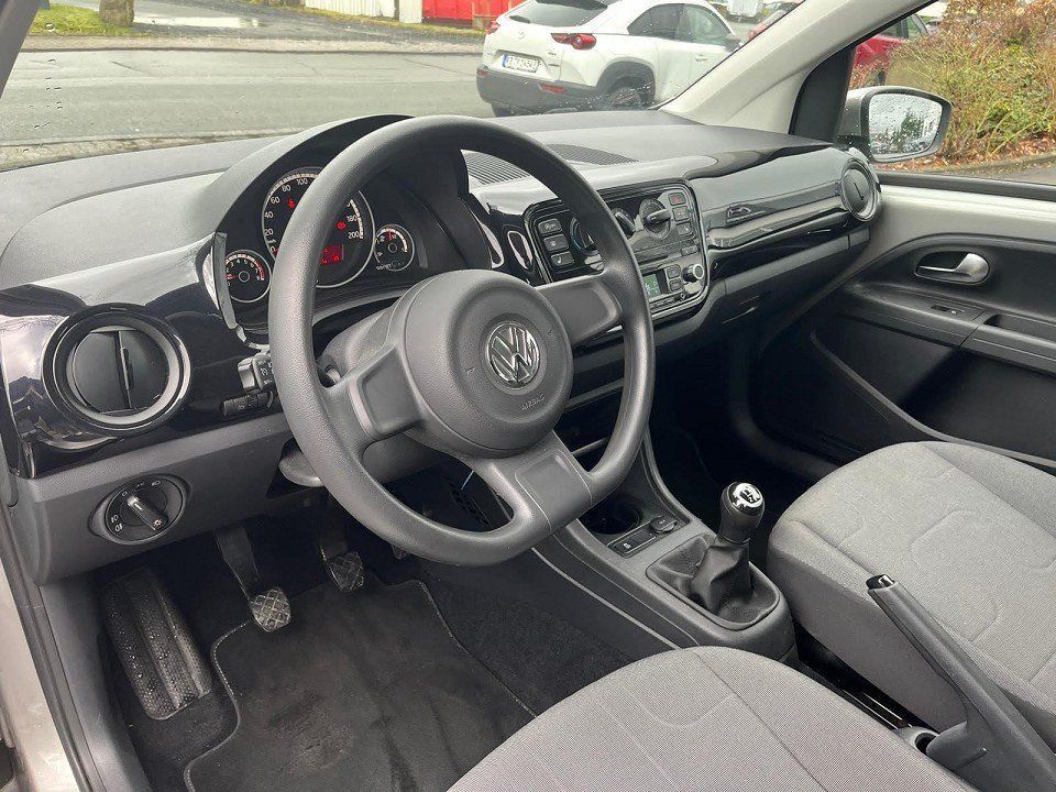 Volkswagen up! move Erdgas(CNG) 67PS 1. Hand scheckheft *Wi in Meschede