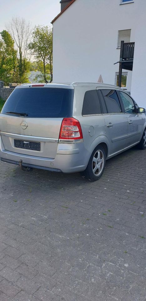 Opel Zafira 1.9CDTI 7-Sitzer Turboschaden in Neuenrade