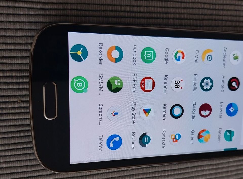 Samsung s4 Mini mit android 10 in Braunlage