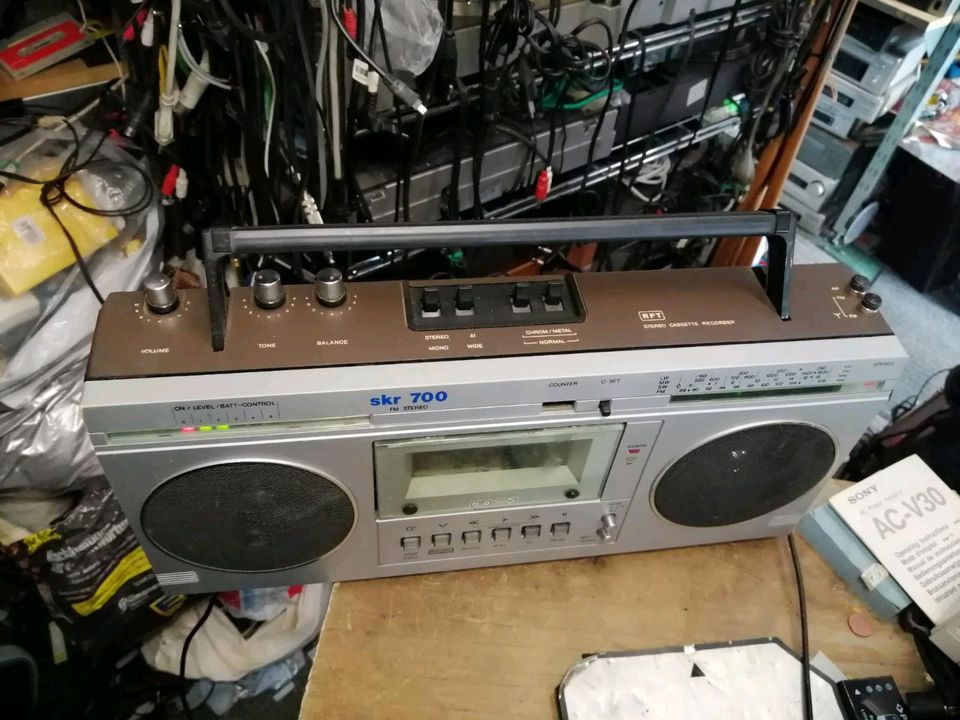 RFT SKR 700, Radio-Cassetten-Recorder mit NEUEN Antriebsriemen!! in Berlin