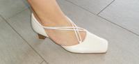 1x getragen weiß Lederpumps Sandalen Pumps Gabor Gr 38,5 NP 179 € Hessen - Kassel Vorschau