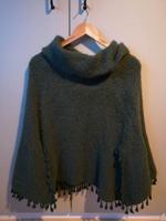 Poncho Wolle grün S Damen München - Ramersdorf-Perlach Vorschau