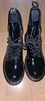 Dr Martens  Größe 39 NEU Hessen - Fuldatal Vorschau