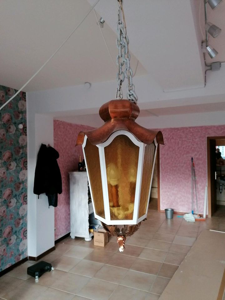 Wertvolle handgefertigte Lampe in Porta Westfalica