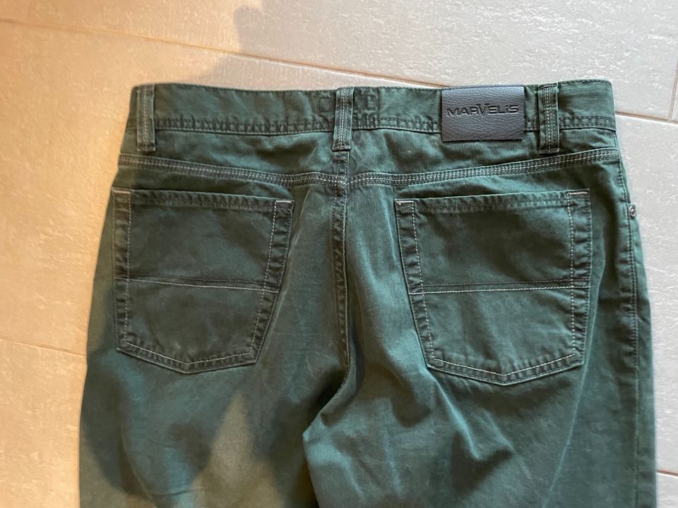 4 Herren Jeans M/32 in Berlin