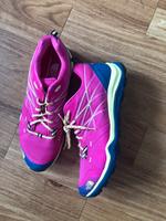 Nagelneue Freizeitschuhe von The North Face Frankfurt am Main - Bornheim Vorschau