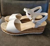 Weiße Sandalen mit Keilabsatz Gr.41 Bayern - Erlangen Vorschau