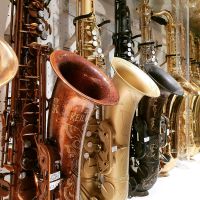 100 Saxophone Altsaxophon Tenorsaxophone Saxophon gebraucht & neu Hannover - Mitte Vorschau