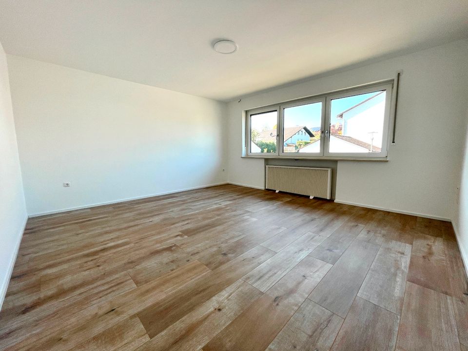 Leerstehend & Großzügig! Renovierte 4-Zimmerwohnung mit Südbalkon in ruhiger Lage in Tann (Niederbay)