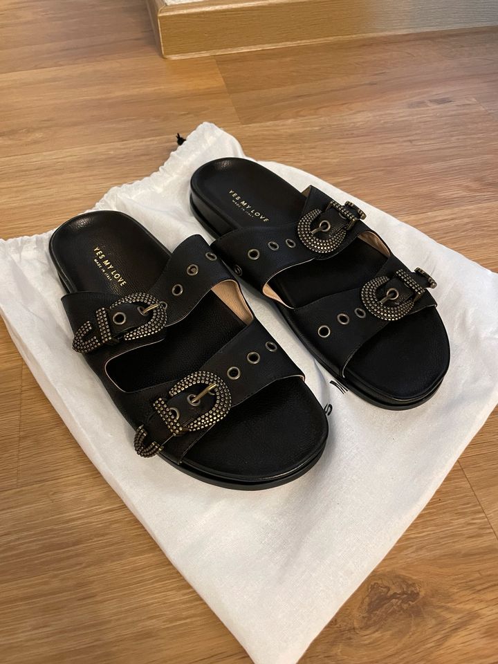 Yes My Love Leder Sandalen Gr. 42 schwarz Gold NEU in Schweinfurt