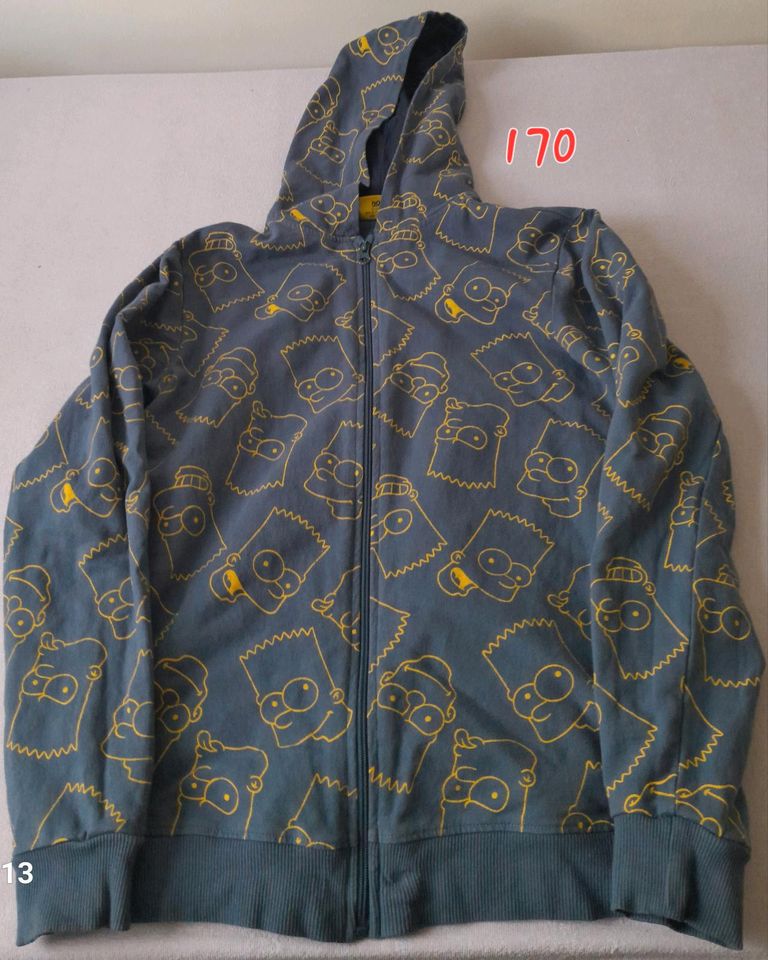 Sweatjacke gr. 170 von Simpsons in Burgstädt