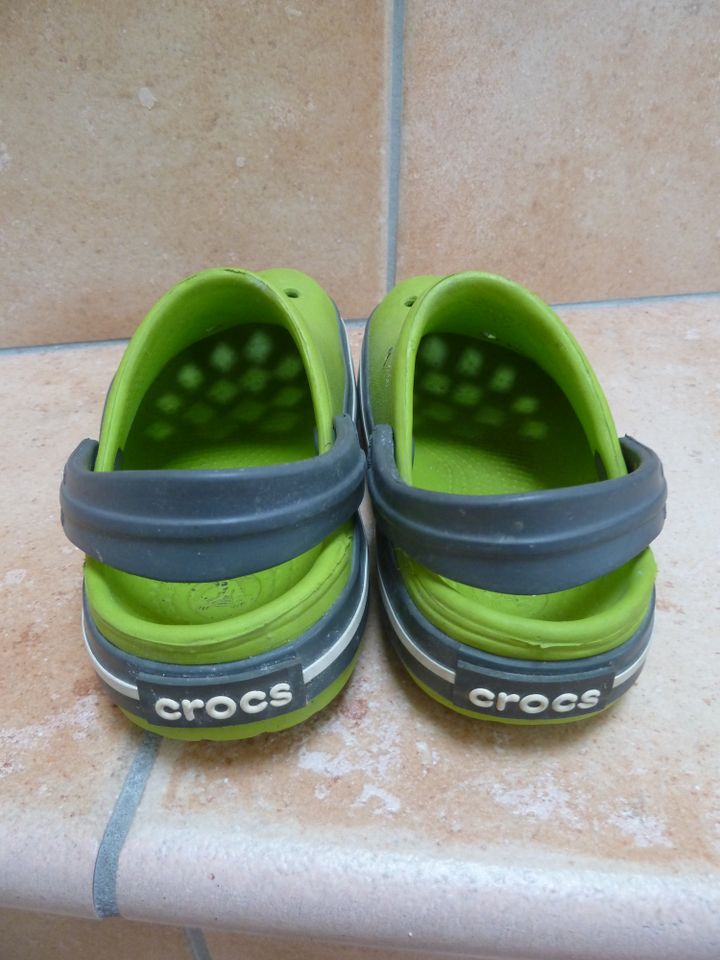 Schuhe / Crocs Original Gr.22/23 in Lachen