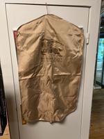 BURBERRY Kleidersack Kleidung garment bag Mantel Hemd Jacke Hamburg-Nord - Hamburg Uhlenhorst Vorschau