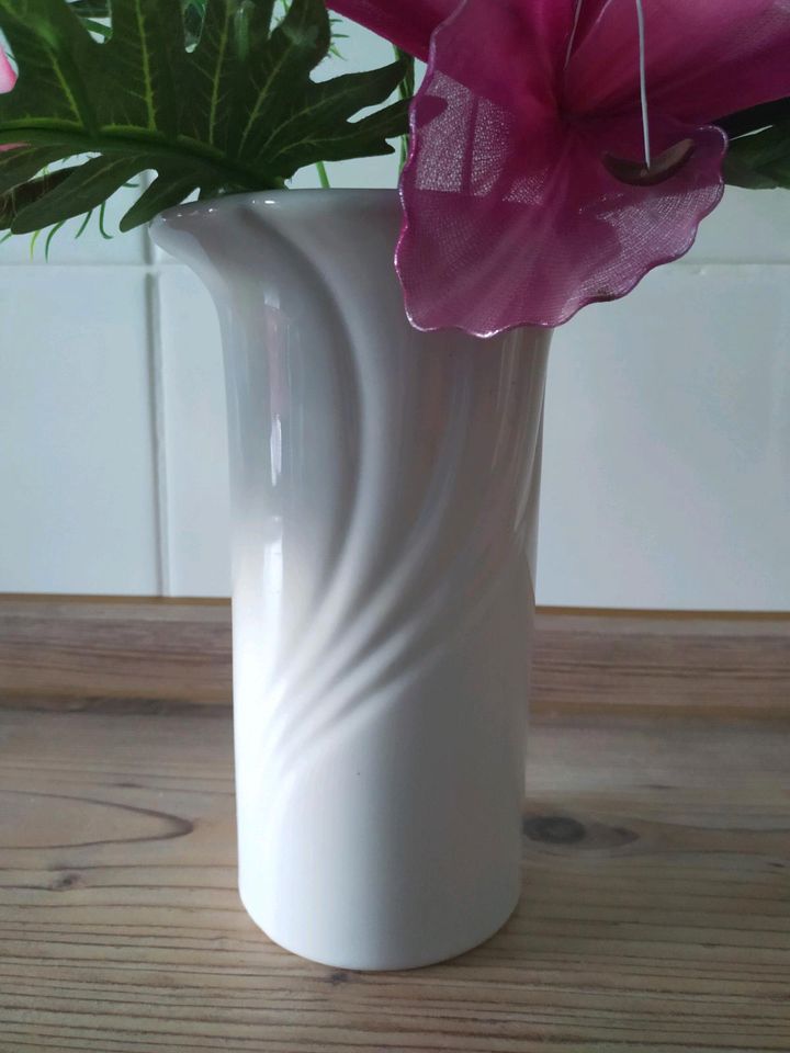 Blumengesteck MIT Vase WELLCO Design Krefeld in München