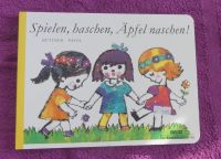 "Spielen, haschen, Äpfel naschen" (Papp-Bilderbuch, Kinderbuch) Bayern - Marktoberdorf Vorschau