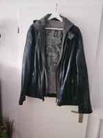 CAMP DAVID Lederjacke Gr. XL schwarz Berlin - Marzahn Vorschau