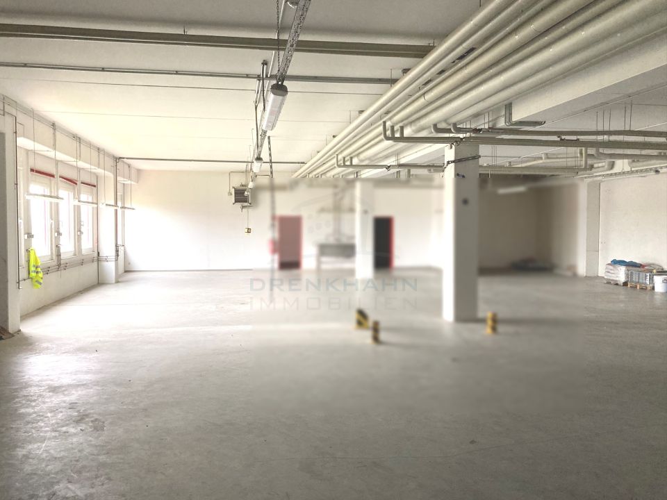 Lager- und Büro südlich von Rostock, ca. 500 m² Halle inkl. Büro, verkehrsgünstig an der A20 in Ziesendorf