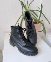 Boots, stiefeletten, Marke Rieker, 42,Leder Berlin - Hohenschönhausen Vorschau