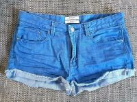 Stradivarius Jeansshorts, 1x getragen, Gr.40 Baden-Württemberg - Karlsruhe Vorschau