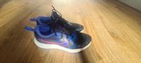 Sportschuhe Sneakers Nike Gr. 36,5 Niedersachsen - Bad Nenndorf Vorschau