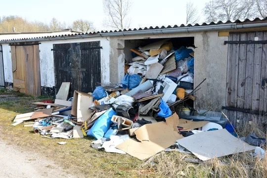 Professionelle Entrümpelung und Entsorgung in Stöckse