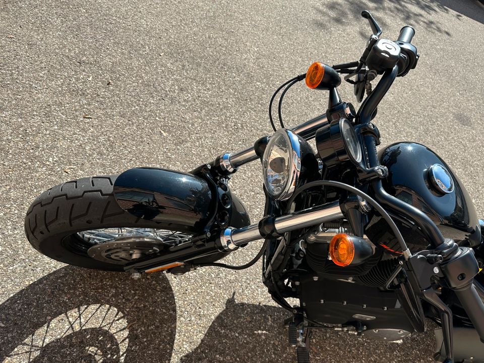 Harley Davidson Fourty Eight 48, Topzustand in Stuttgart