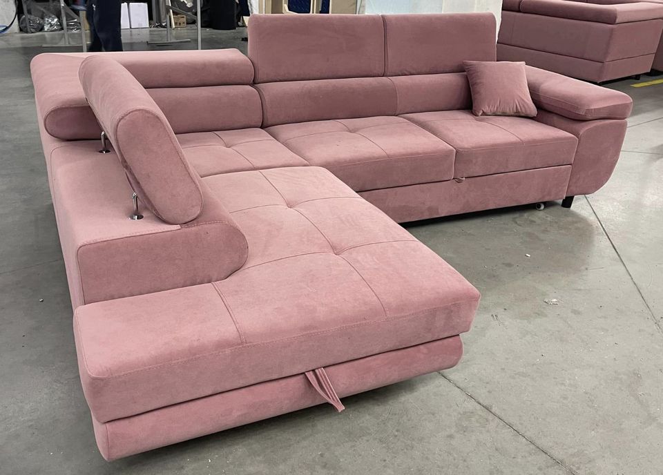 Ecksofa mit schlaffunktion/ sofa / couch / Wohnzimmer in Berlin