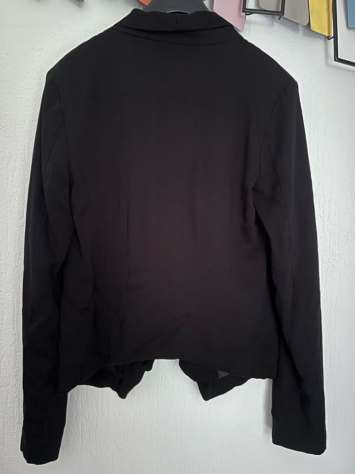 Blazer, Kurzjacke, Review, Größe S in Liederbach