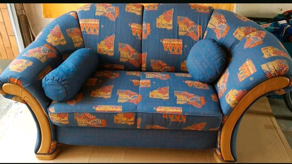 Gemütliche, hochwertige 2Sitzer Couch wie neu in Altenstadt an der Waldnaab