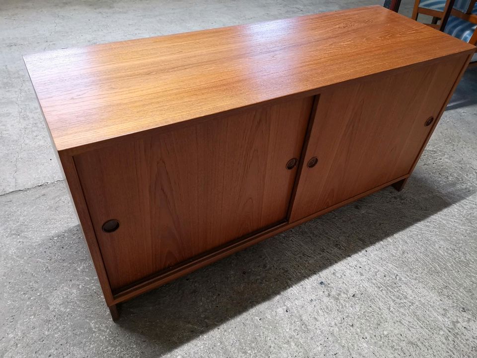 Teak Sideboard Schrank Kommode Schiebetüren Holz Danish Design in Nordstemmen